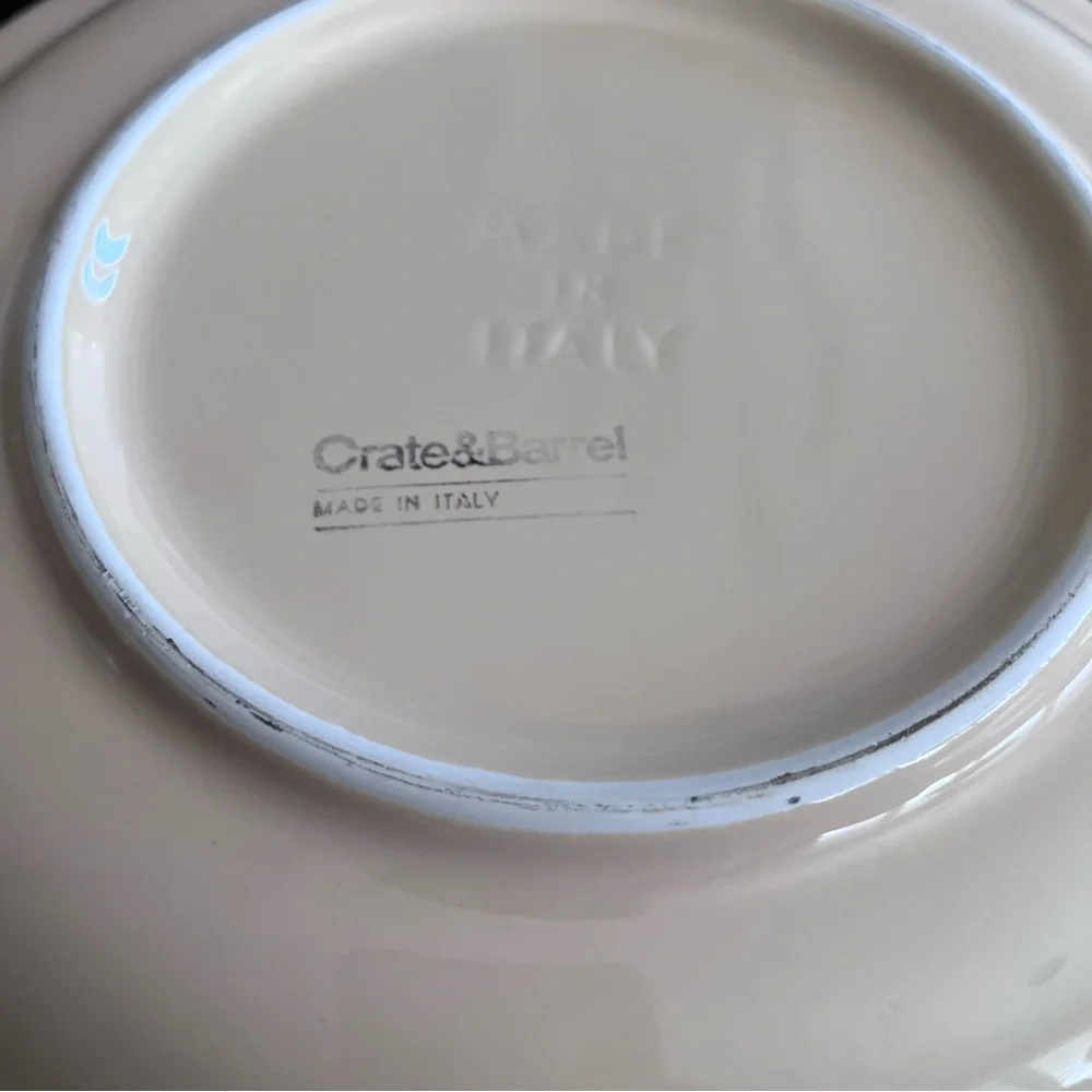 Crate&Barrel Italy Hand Painted Lemon Print Ceramic 10” Dinner Plate